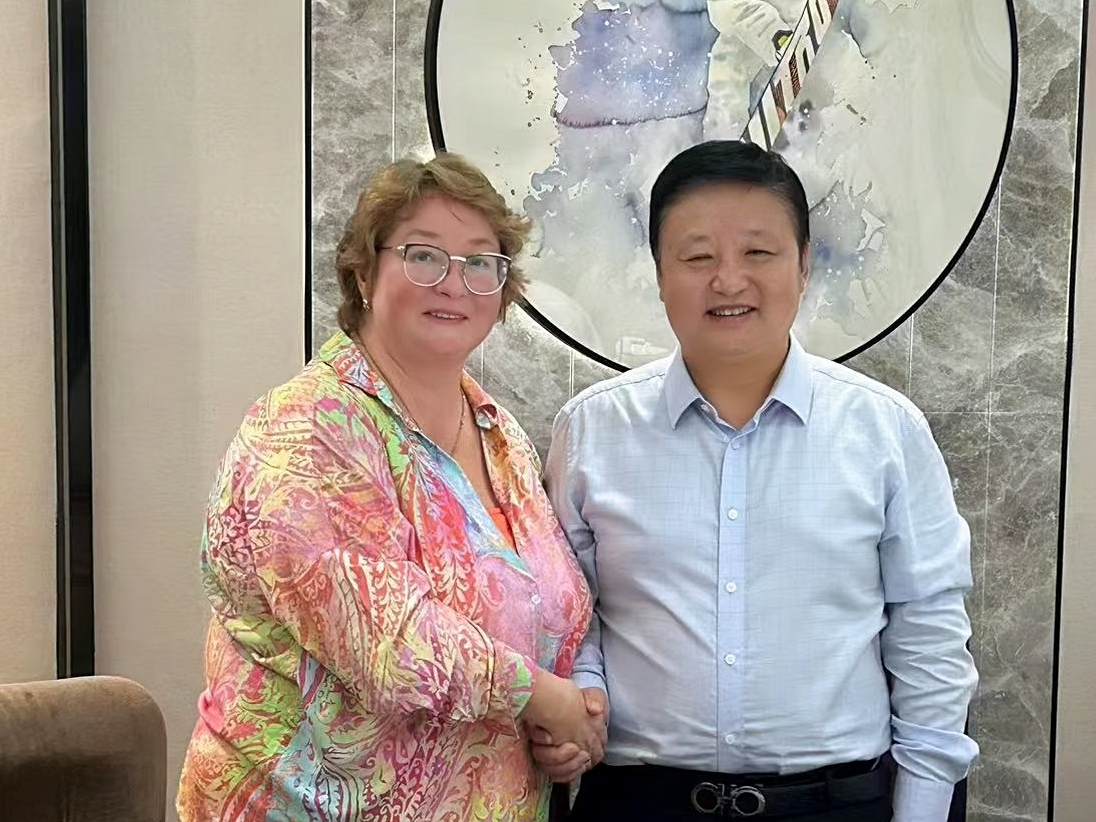 国际货运班列联盟秘书长林备战与跨欧亚运输协调委员会（CCTT）副秘书长会谈