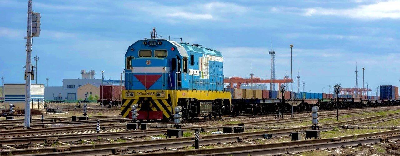 国际动态 | 亚阿货运限制解除、阿尔滕科尔站年度货运量提前完成、哈萨克斯坦上涨铁路收费价格...